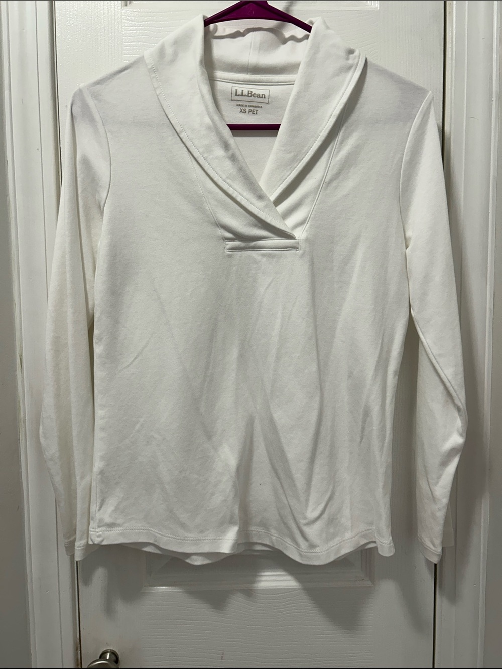 L.L. Bean Women's White Shawl-Collar Long Sleeve Tee